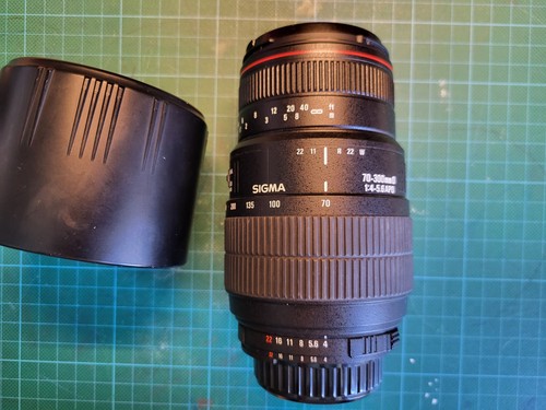 Sigma 300 5 6 apo - mm, f/4-5.6