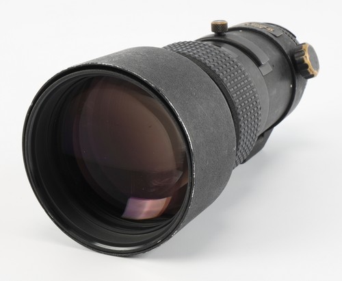 Nikon nikkor 300 f - nikon, mm